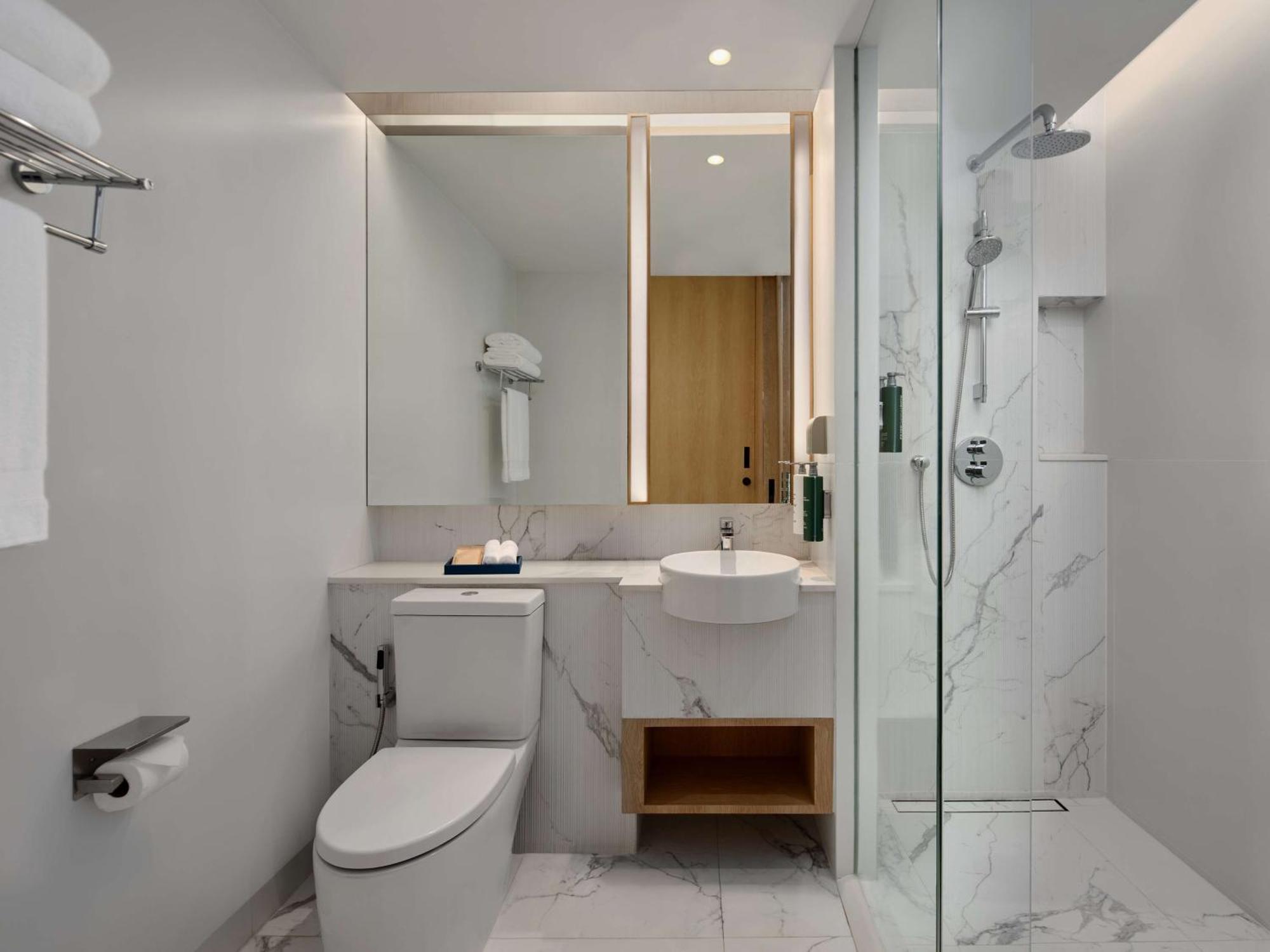 Hilton Garden Inn Bangkok Riverside Екстер'єр фото