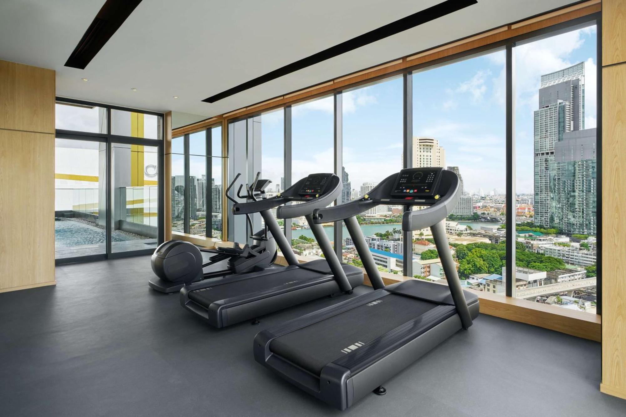 Hilton Garden Inn Bangkok Riverside Екстер'єр фото