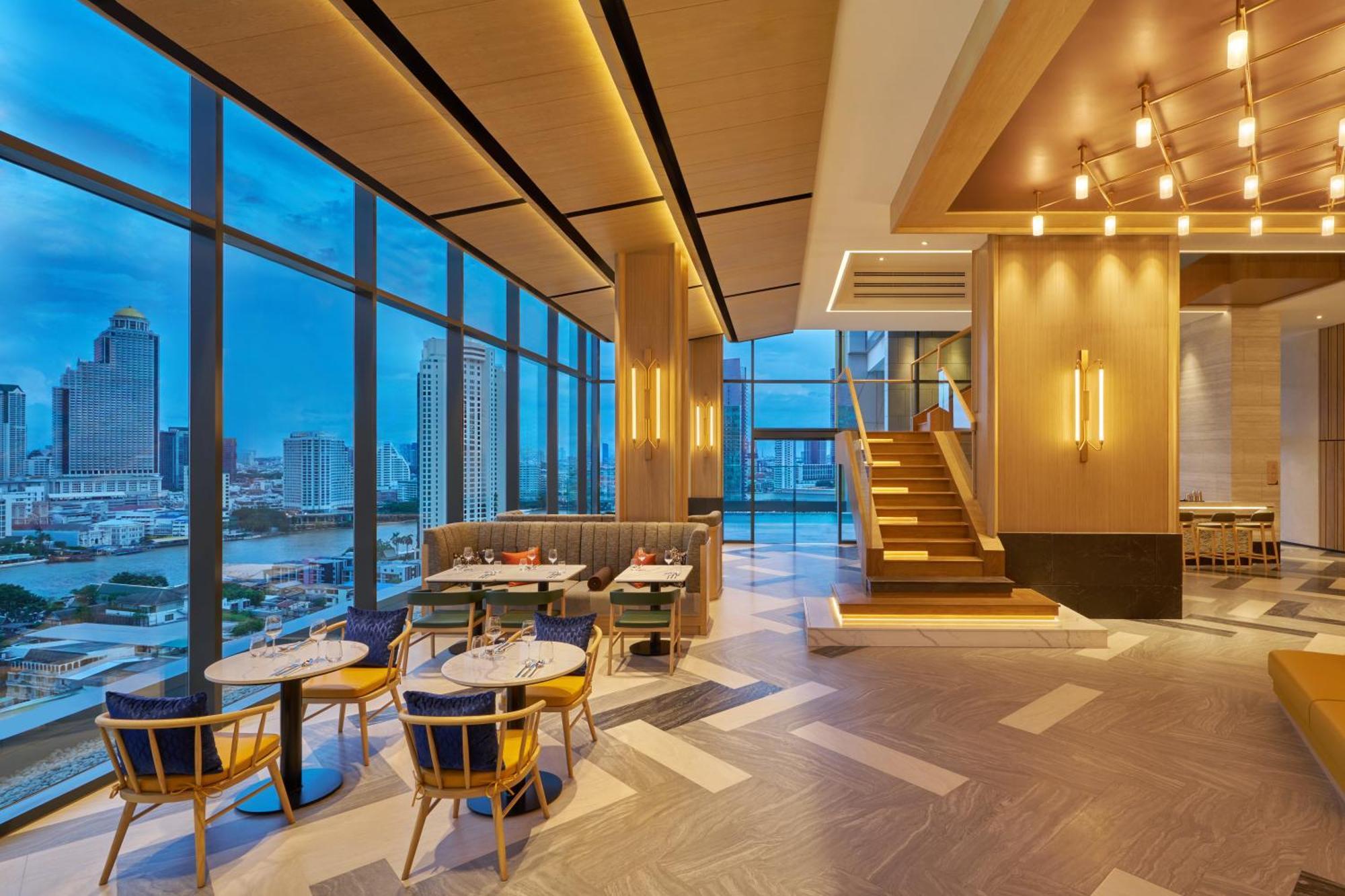Hilton Garden Inn Bangkok Riverside Екстер'єр фото