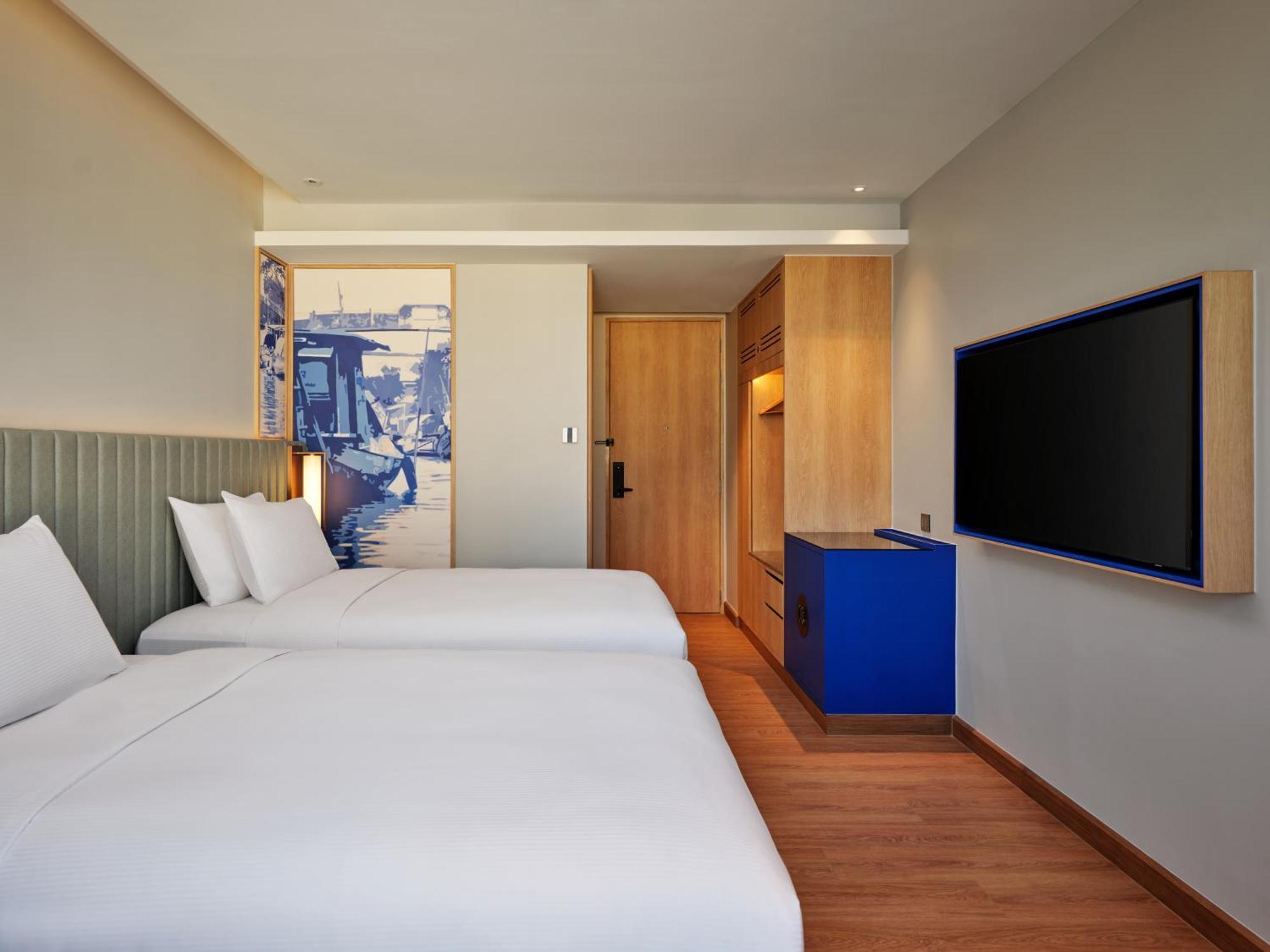 Hilton Garden Inn Bangkok Riverside Екстер'єр фото